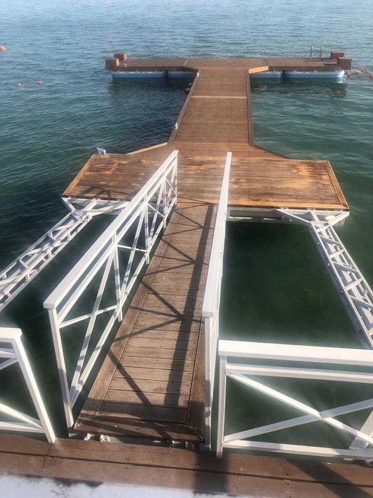 Причал для яхт, катеров, лодок