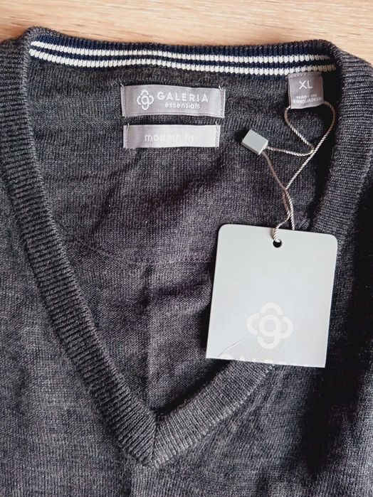 100% Вълна Merino XL пуливери