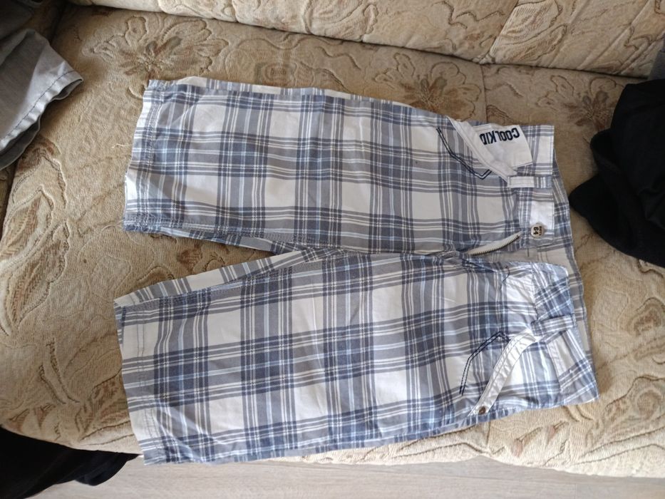 Lot pantaloni scurți măr 128-134
