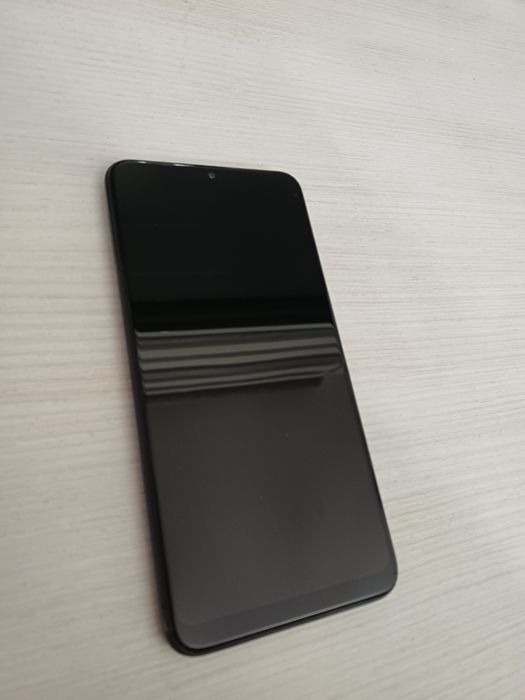 Продавам Samsung A10