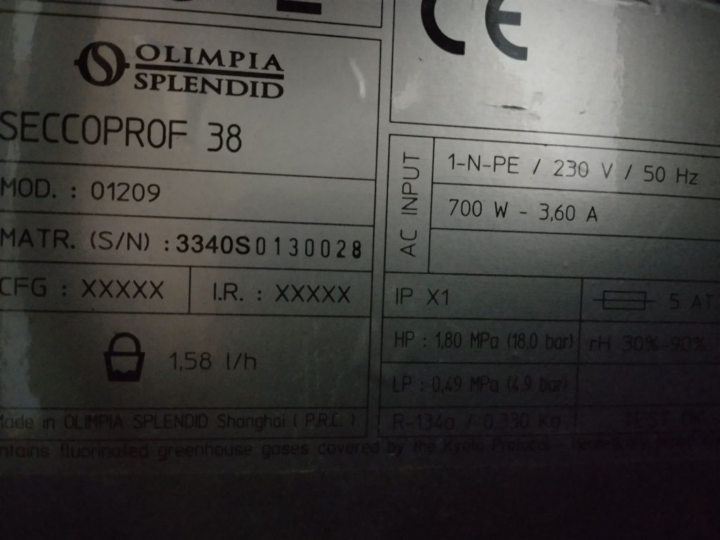 Професионален влагоабсорбатор Олимпия Сплендид 40л /денонощие