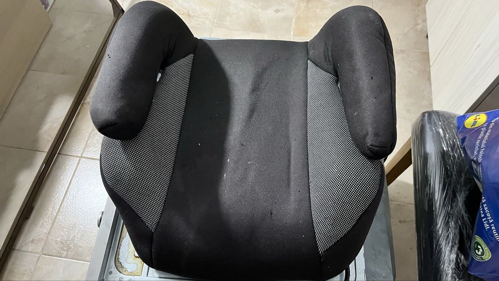 Scaun inaltator pt copii