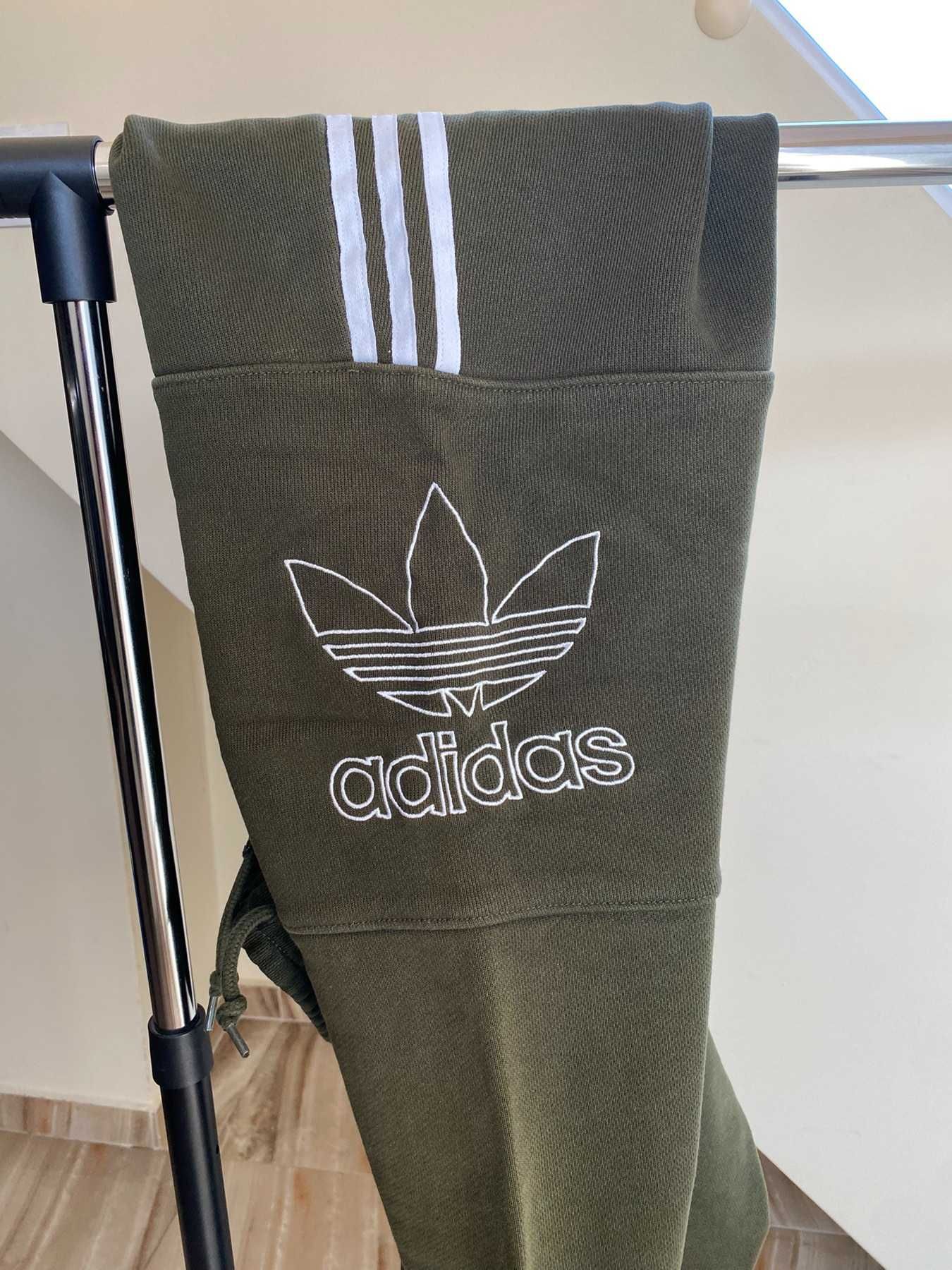 Спортен Екип Adidas Original S размер Без забележки/ Винтидж анцук