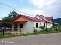Case pe structura metalica