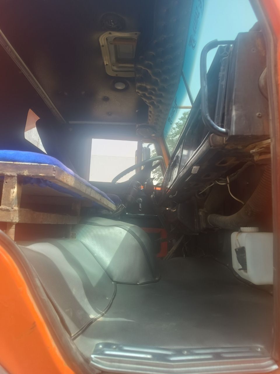 Kamaz samosval sotiladi
