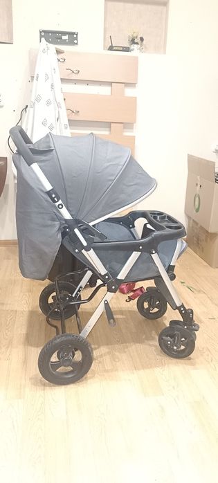 Продам коляску прогулочную