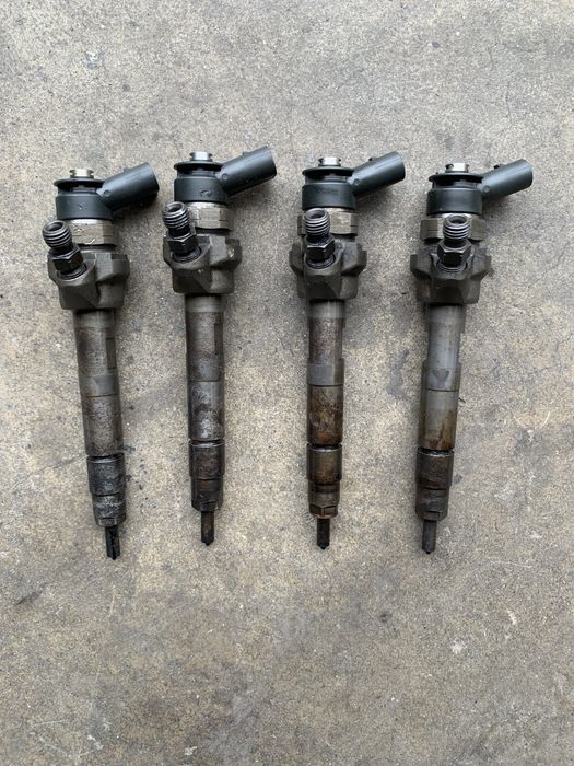 injectoare BMW 1 N47D20C 2.0 D 143 177cp X1 seria 3 E90 E91 0445110289