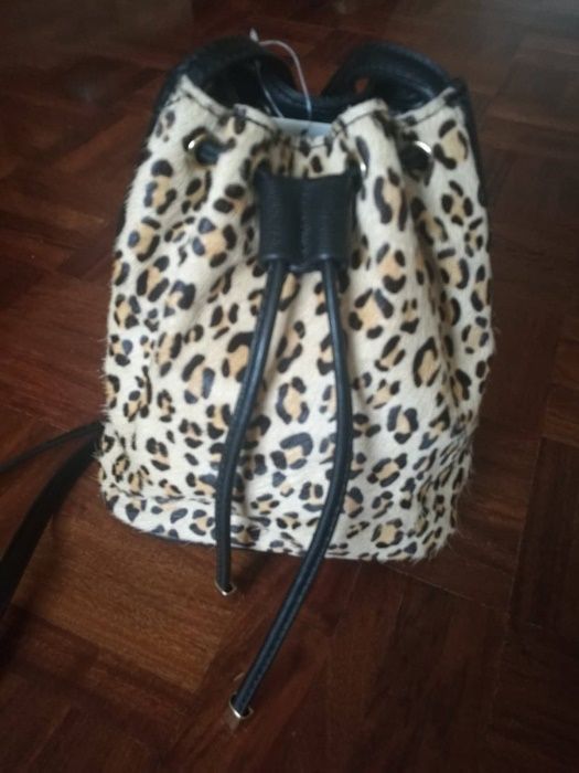 малка чанта с животински принт