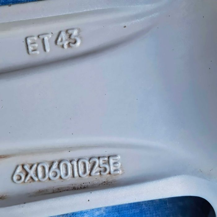 Vând set roți aluminiu R15 VW 4x100 - Polo Up! Polo 4 Citigo Mii