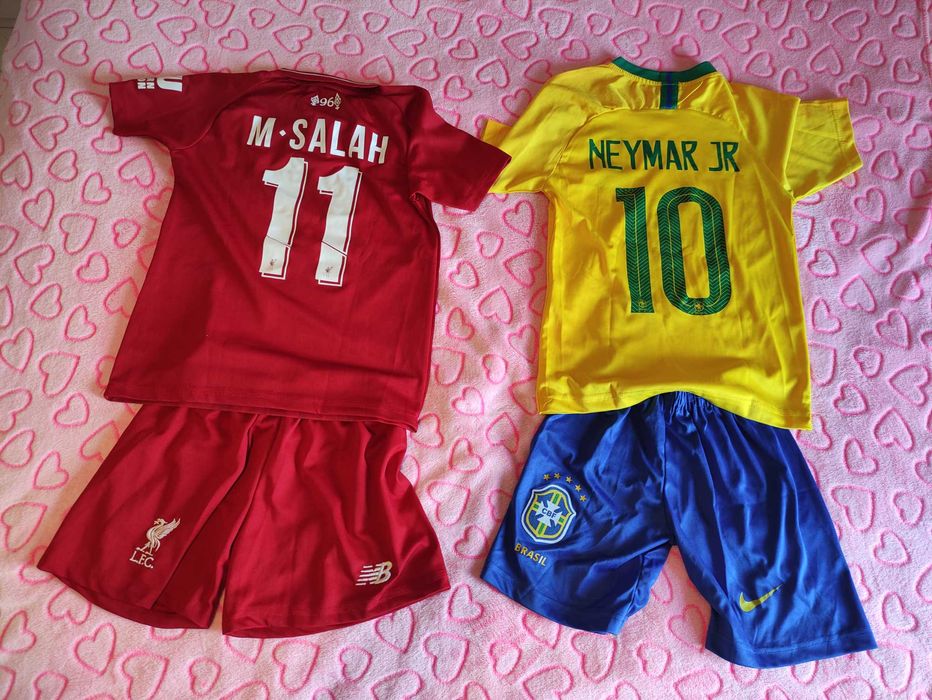 Футболни екипи маркови за деца