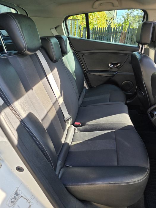 Renault Megane 3, pachet BOSE/panoramic, 1.5dci, proprietar