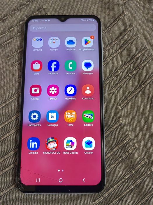 Продавам Samsung A13