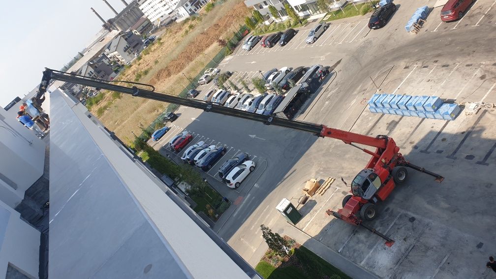 Manitou Rotativ MRT 3050 pt inchiriere, încărcător telescopic