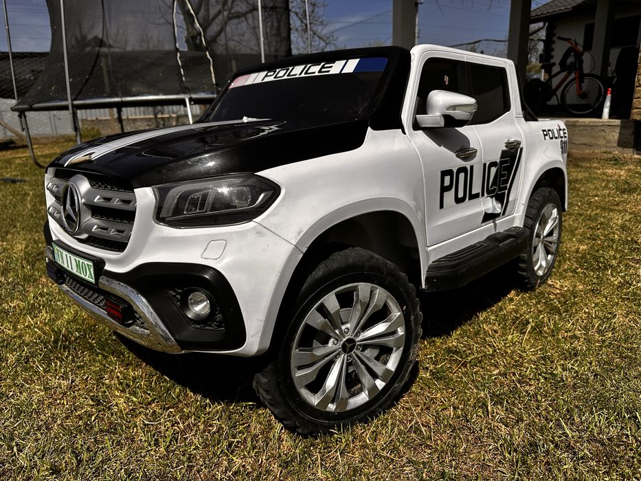 Masina electrica 4x4 cu 2 locuri