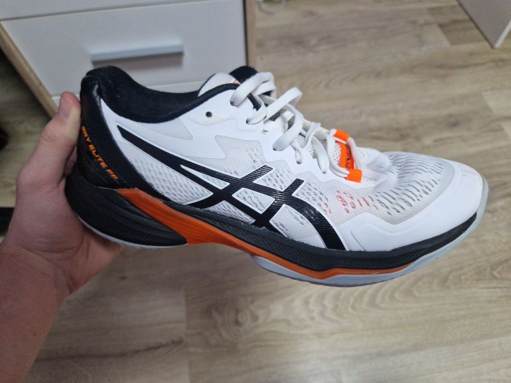 Asics Sky Elite FF 2 волейболни обувки 41.5