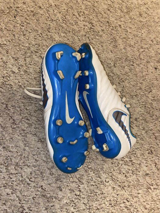 Ghete de fotbal Nike Tiempo