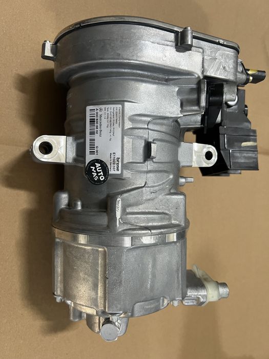 Compresor Ac Mercedes A0008306802 A0008308004 A0008304205