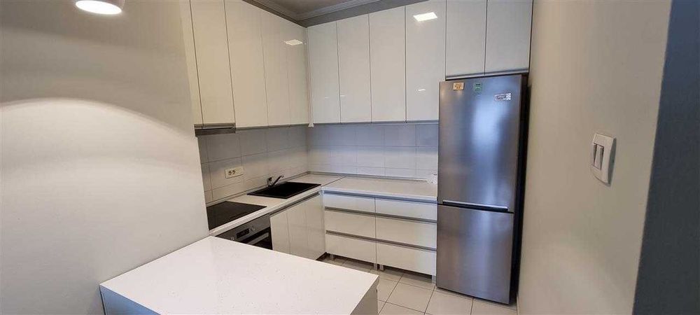 Дава се под наем Двустаен апартамент в Бургас, Зорница - 51 кв.м за 204 € - Снимка #2