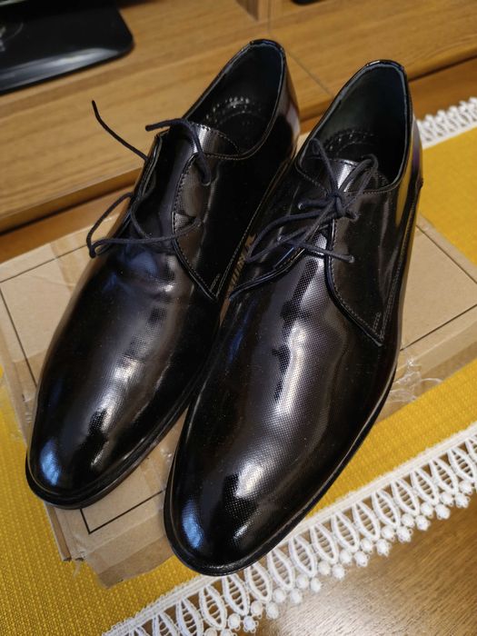 Vând pantofi ceremonie D's Damat Nr 40 noi, nepurtați