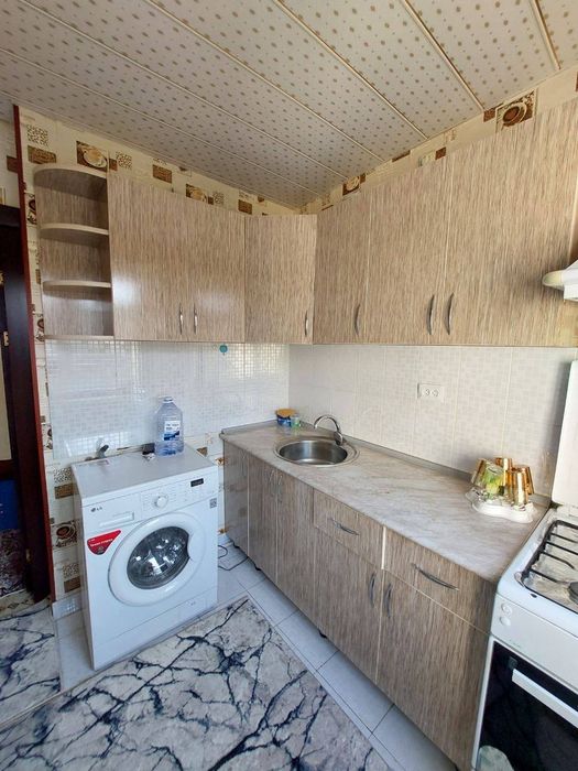 Гулливер томонда жойлашган 2 хонали квартира ижарага берилади