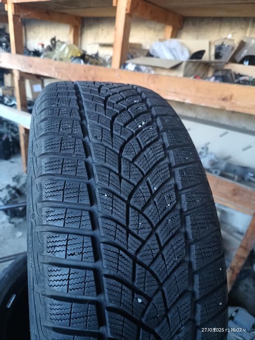 Зимни гуми Goodyear 225/50/18