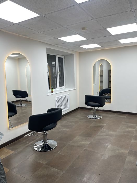 Сдаем в аренду кресла и кушетки