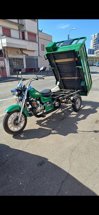 Triciclu pe benzină cargo