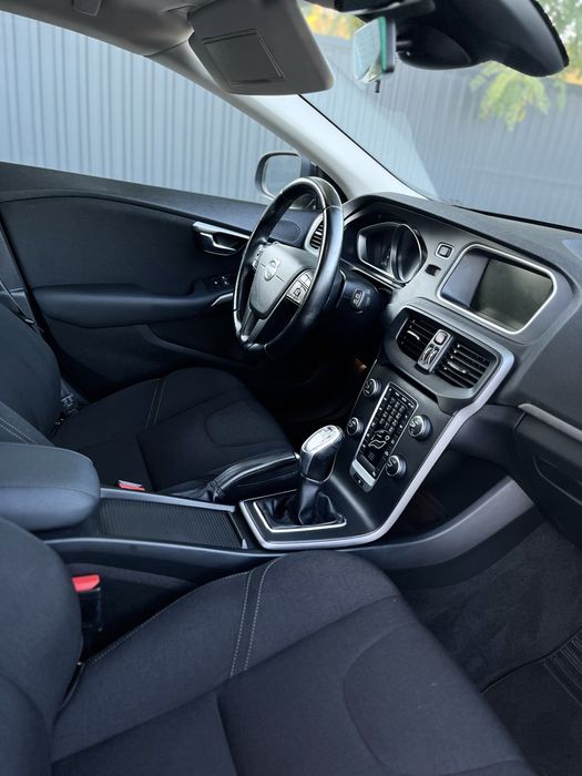 Volvo V40 2013 - 1.6 hdi / Istoric Volvo
