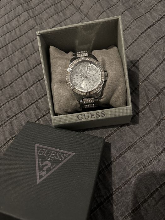 Дамски часовник Guess