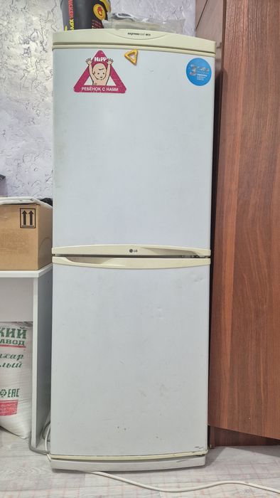 Срочно продаю холодильник