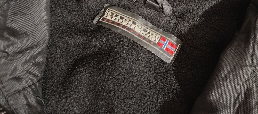 NAPAPIJRI , Напапири , черно яке