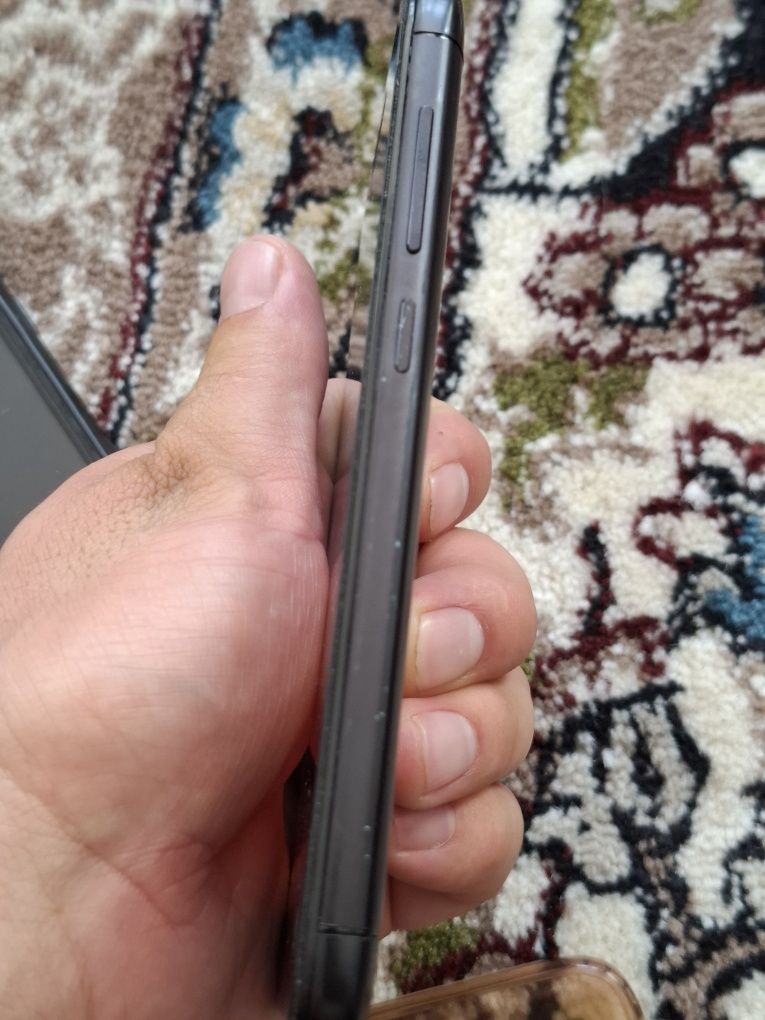 REDMI 4X  Xotira 32GB sotiladi 550000
