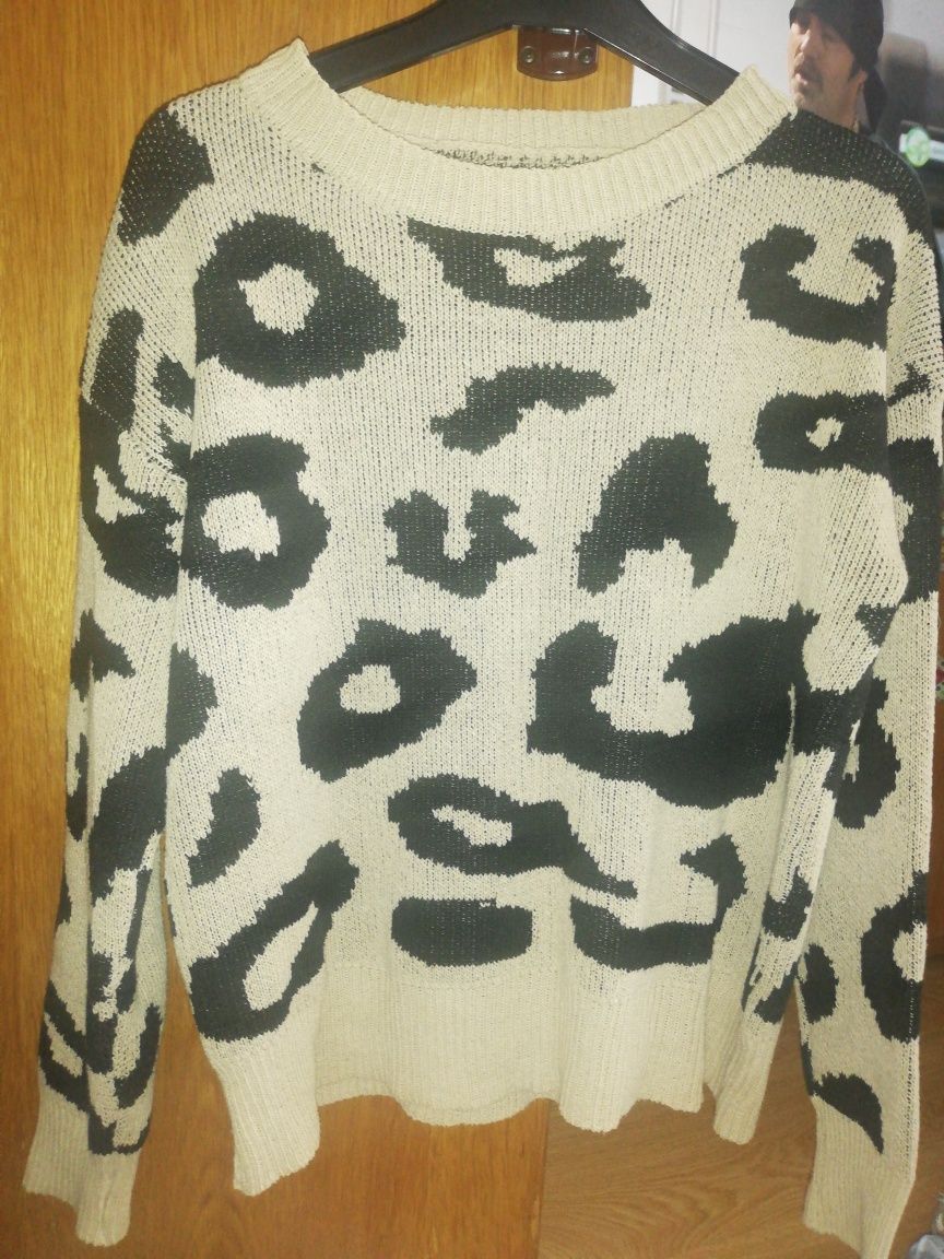 pulover animal print dama