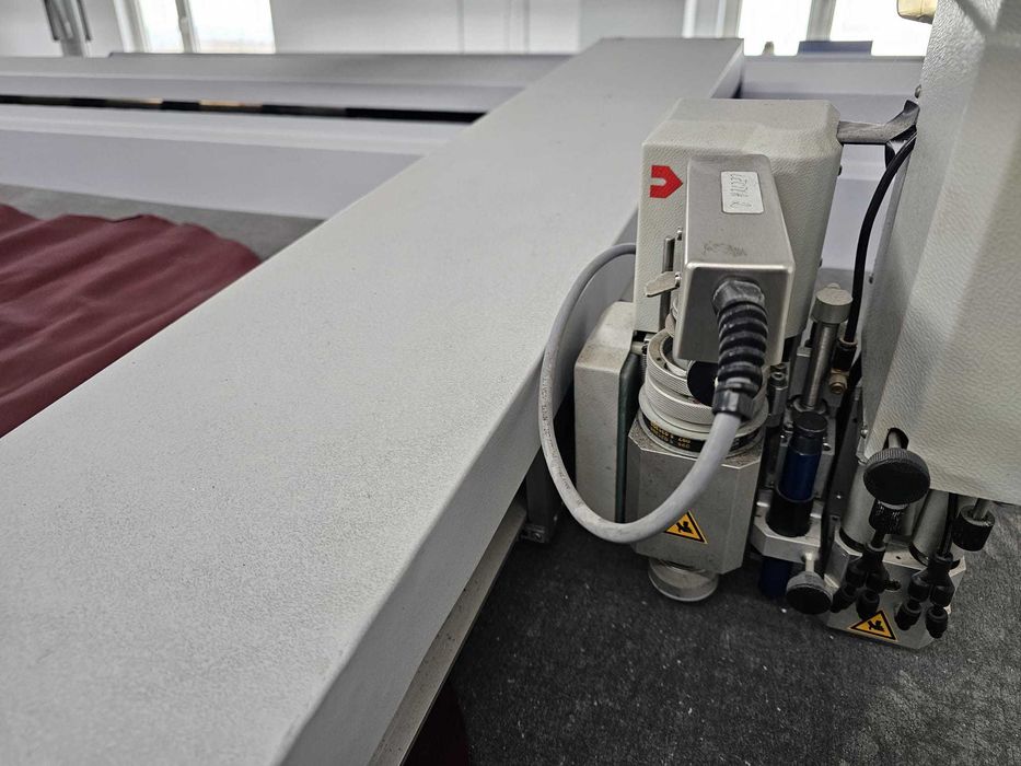 CNC ZUND pentru taiat piele LC 2400 PLUS