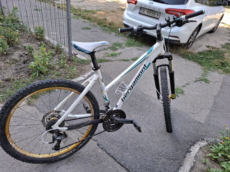 Vând bicicleta Bergamont