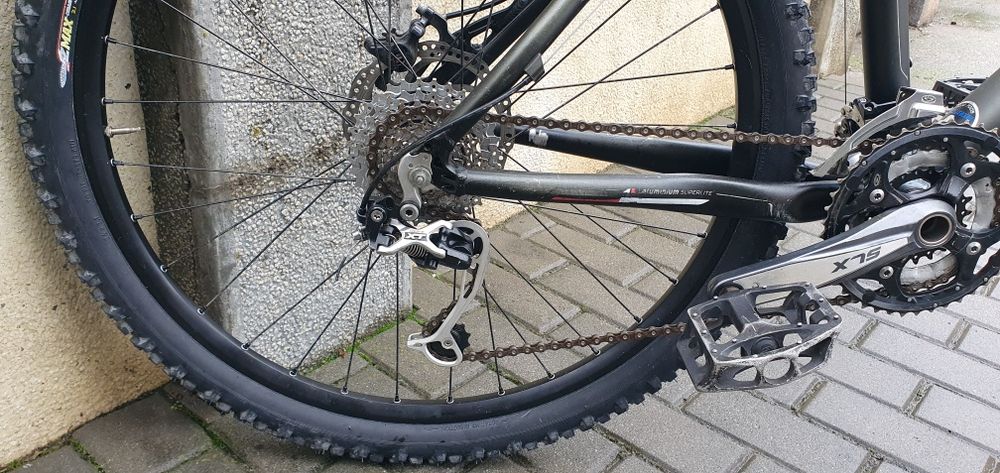 Vând Bicicleta Cube