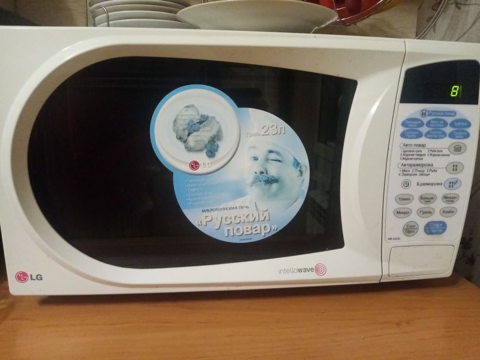 Отдам микроволновку бесплатно.