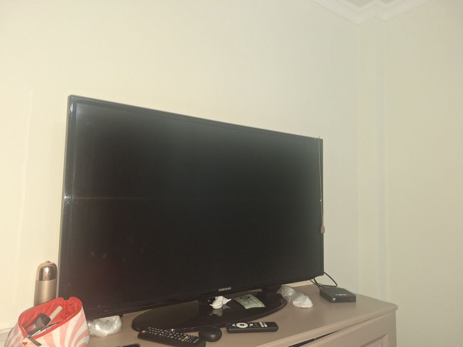 Телевизор самсунг