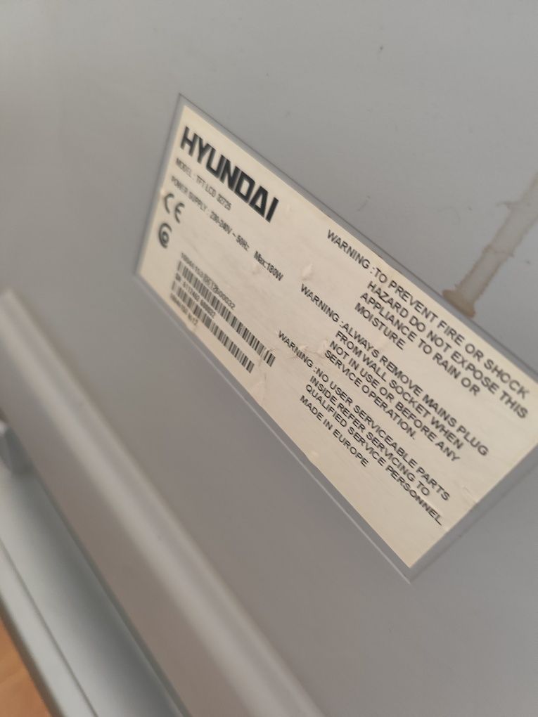 LCD телевизор HYUNDAI 32 инча