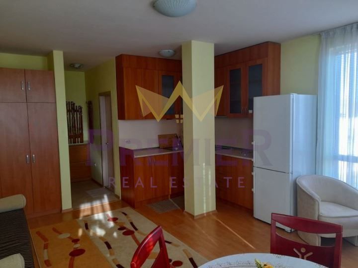 Дава се под наем Двустаен апартамент в Варна, Аспарухово - 55 кв.м за 408 € - Снимка #2