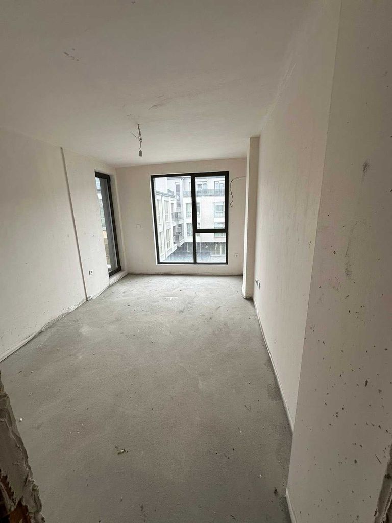 Продава се Тристаен апартамент в Пловдив, Христо Смирненски - 122 кв.м за 1632 €/кв.м - Снимка #4