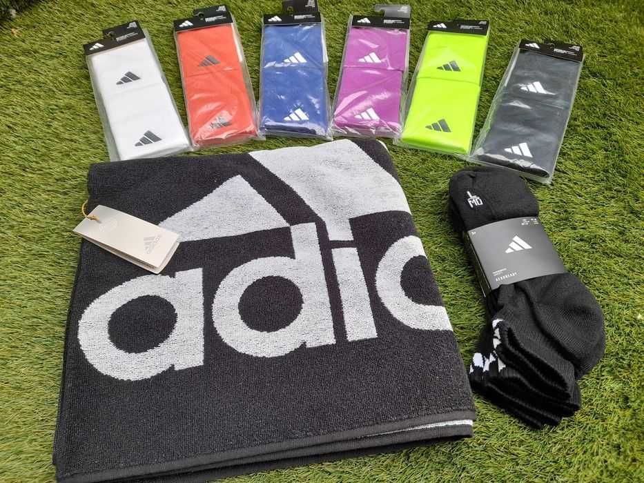 Екипировка Adidas, Lacoste, Nike, Head, Yonex и Roland Garros