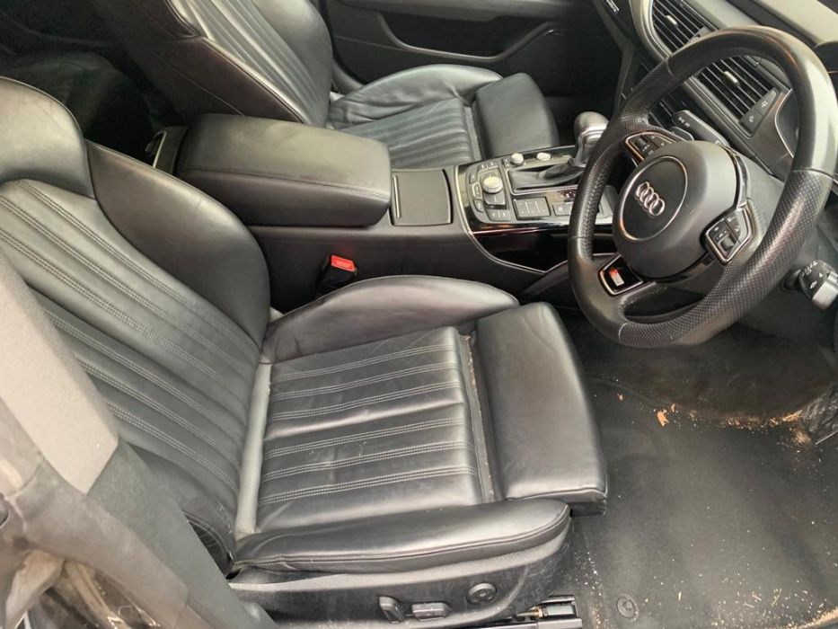 Dezmembrea audi a7 3.0d s linne/bara fata/usi/capota/audi a7/faruri/