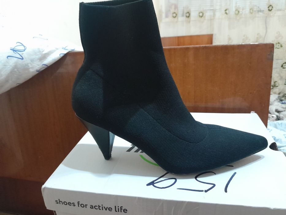 Продам туфли и сапоги