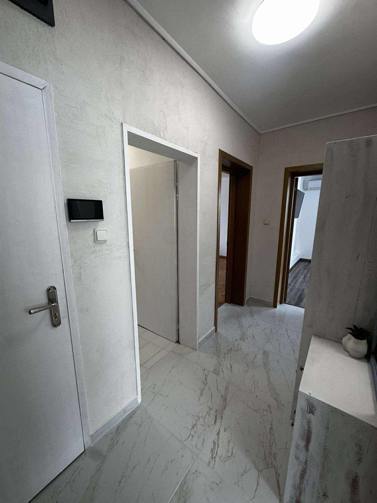 Дава се под наем Етаж от къща в Обзор - 120 кв.м за 1020 € - Снимка #10