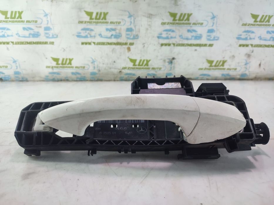 Maner exterior usa dreapta fata A2047601634 Mercedes-Benz E-Class W21