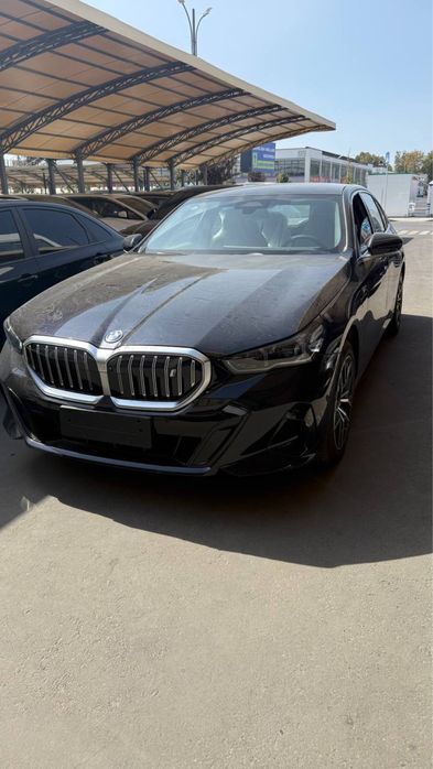 BMW i5 40L 2025 yil M-Sport