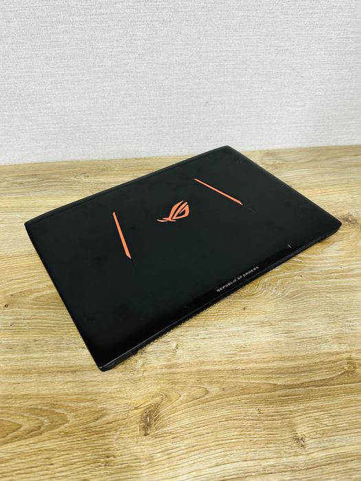 ASUS ROG Strix Core i7+GTX1070-8 ГБ Видеокарта Для Игр и Графики