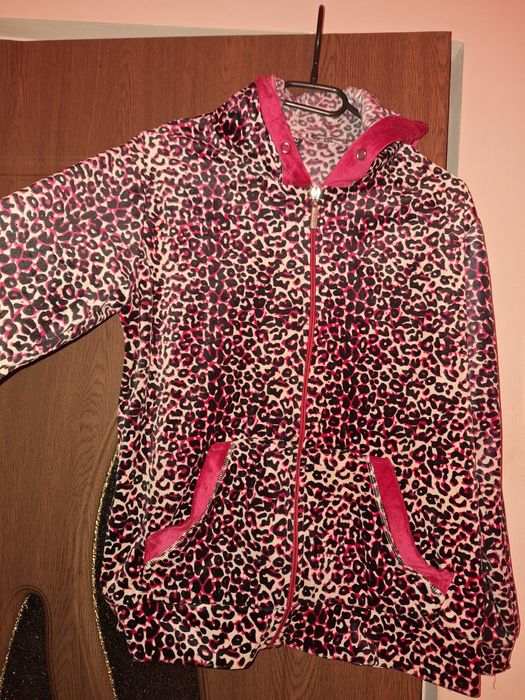 Hanorac cu bust 100 leopard