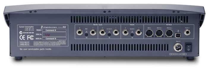 Контролна повърхност на Digidesign Command 8
